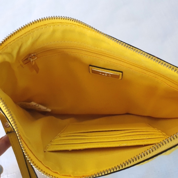 SOLD - Aldo Like-New Yellow Bag / Clutch - Picture 5 of 6